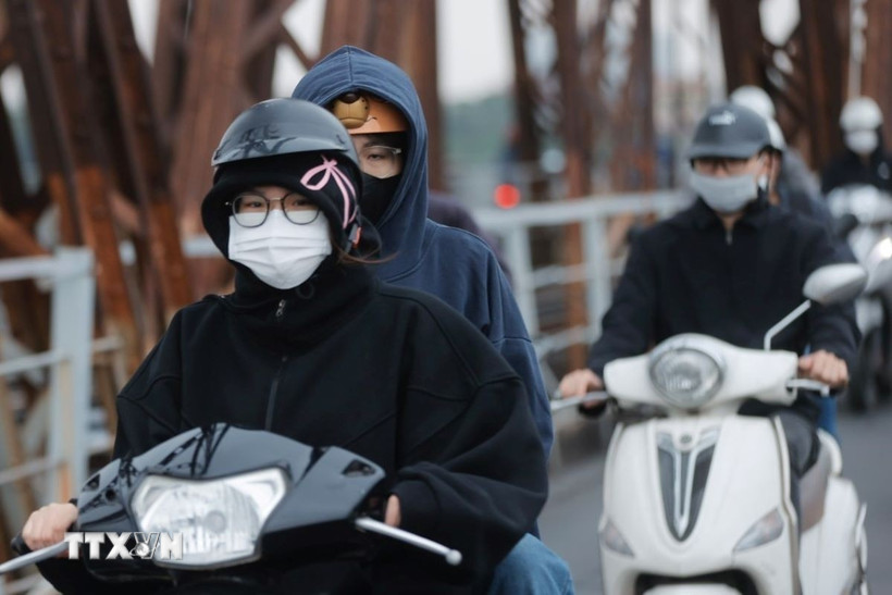 Thời tiết đêm 2/11: Bắc Bộ trời rét, có nơi rét đậm, lũ nhiều sông ở Trung Bộ đang lên - Ảnh 1.