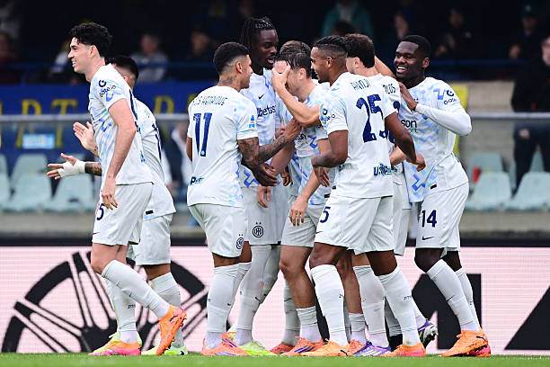 Inter Milan chiến thắng kịch tính trên sân Verona Inter Milan chiến thắng kịch tính trên sân Verona