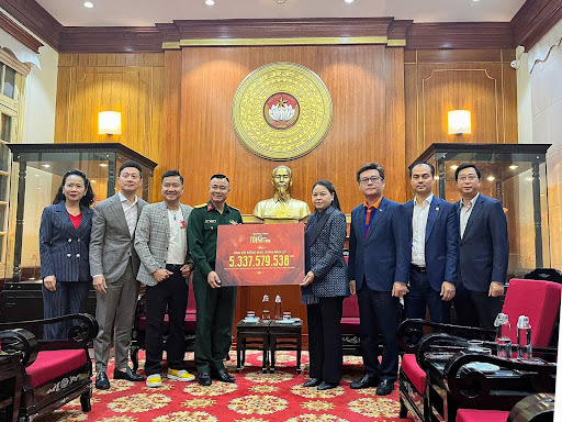 Vikki lan tỏa yêu thương đồng hành cùng Đêm nhạc “Tôi! Người Việt Nam” - Ảnh 1.