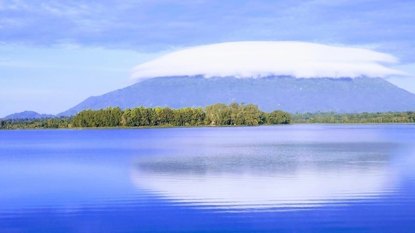 Kết hợp du lịch để phát triển bền vững những "kho báu xanh"