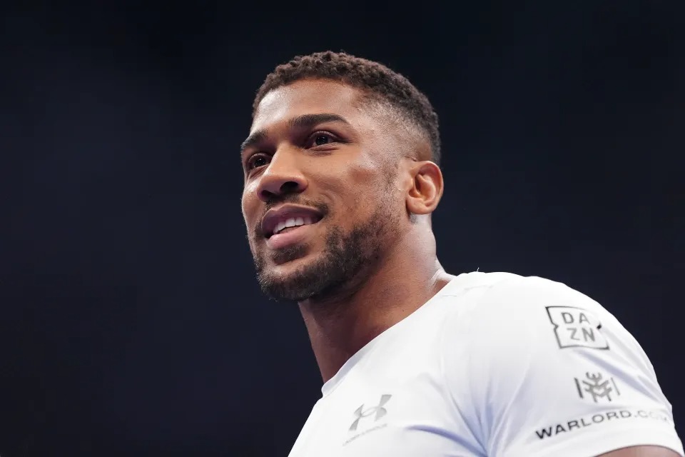 Vì trận đấu với Youtuber nổi tiếng, Anthony Joshua đã 'hy sinh' một trận so găng quan trọng - Ảnh 1.