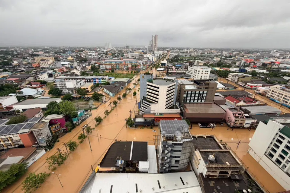 Địa điểm thi đấu của nhiều môn thể thao Việt Nam tại SEA Games 2025 chìm trong biển nước - Ảnh 2.