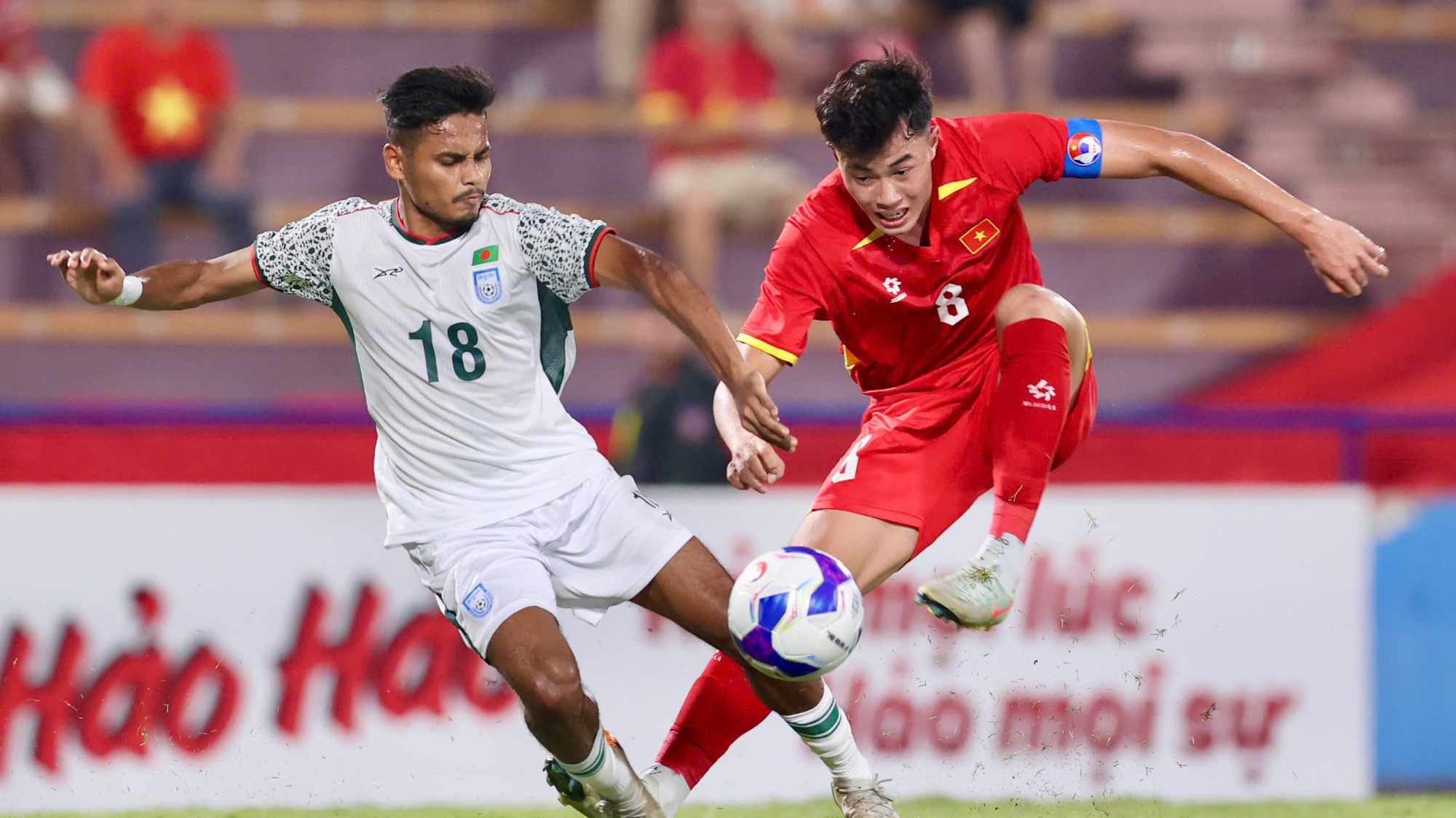 SEA Games 33: U22 Việt Nam mất người, thay lối chơi?