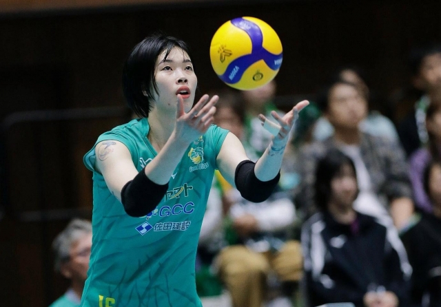 Tin nóng thể thao sáng 26/11: Sao bóng chuyền Việt Nam vượt mốc 200 điểm khi xuất ngoại tới giải đấu hàng đầu châu lục - Ảnh 1. Tin nóng thể thao sáng 26/11: Sao bóng chuyền Việt Nam vượt mốc 200 điểm khi xuất ngoại tới giải đấu hàng đầu châu lục - Ảnh 1.