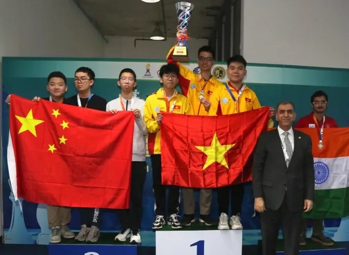 Tin nóng thể thao tối 29/11: HLV Tuấn Kiệt nhận tin quan trọng trước thềm SEA Games 2025; Sao Đức bị chế giễu ngoại hình - Ảnh 2. Tin nóng thể thao tối 29/11: HLV Tuấn Kiệt nhận tin quan trọng trước thềm SEA Games 2025; Sao Đức bị chế giễu ngoại hình - Ảnh 2.