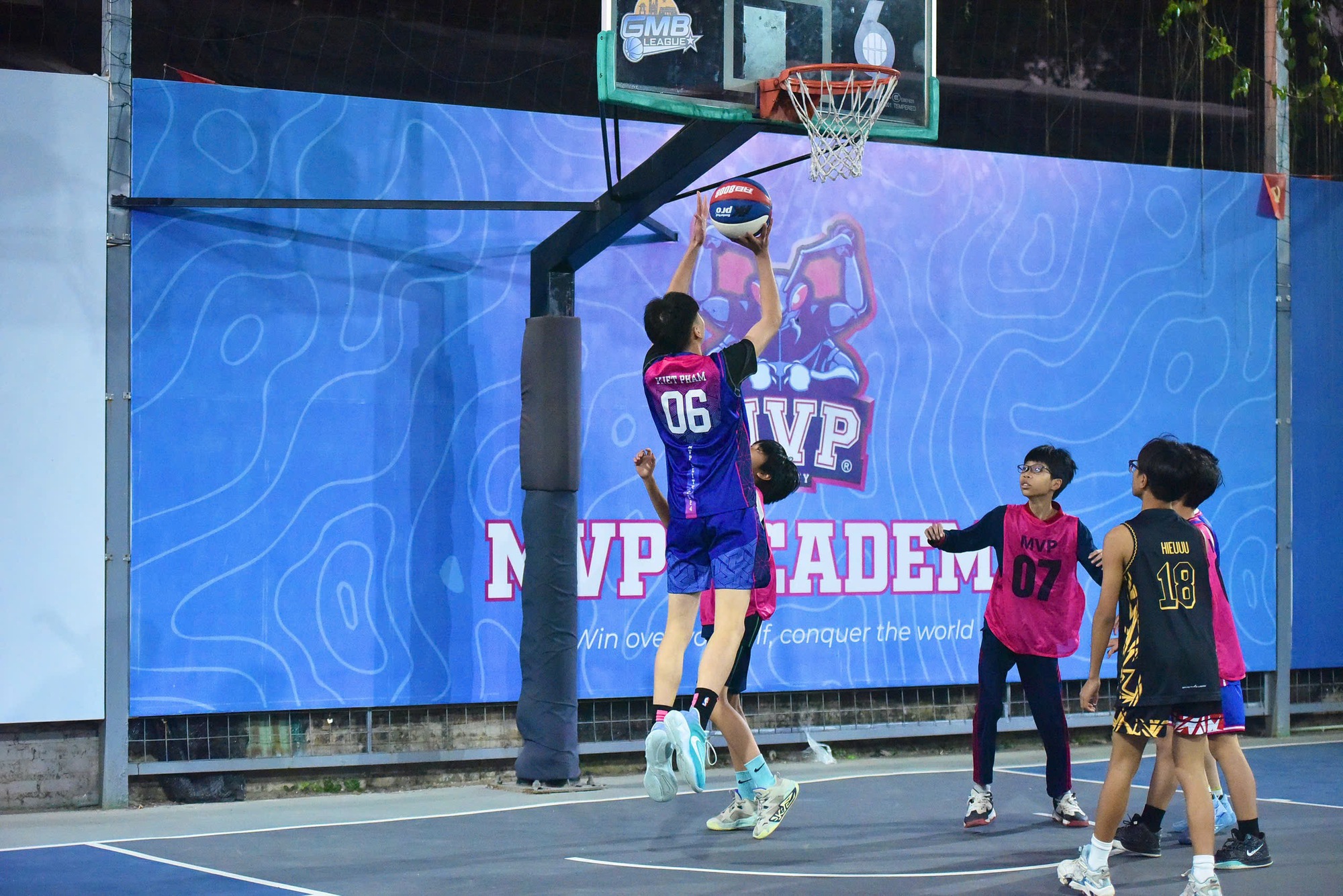 Giải bóng rổ thiện nguyện 'Ballin’ for Love - Hoa thương em 2025': Lan tỏa tinh thần thể thao vì cộng đồng - Ảnh 1.