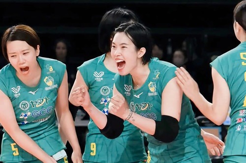 Thanh Thúy giúp đội nhà có chiến thắng nghẹt thở tại Nhật Bản sau khi ghi tới 20 điểm - Ảnh 1. Thanh Thúy giúp đội nhà có chiến thắng nghẹt thở tại Nhật Bản sau khi ghi tới 20 điểm - Ảnh 1.