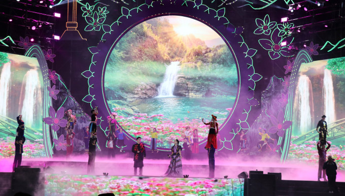 Khai mạc lễ hội hoa Tam giác mạch và vinh danh các danh hiệu du lịch tỉnh Tuyên Quang - Ảnh 1. Khai mạc lễ hội hoa Tam giác mạch và vinh danh các danh hiệu du lịch tỉnh Tuyên Quang - Ảnh 1.