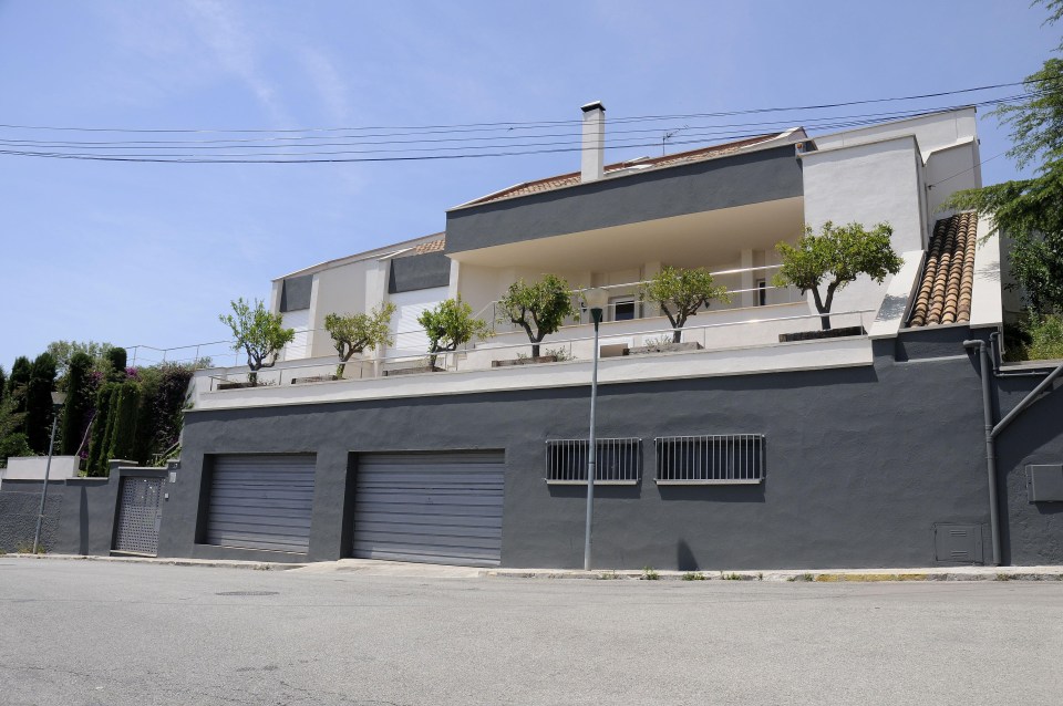 Lamine Yamal khoe cận cảnh bên trong biệt thự mới mua, từng thuộc sở hữu của Shakira và Pique - Ảnh 3.