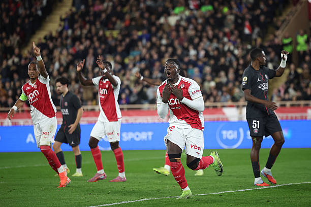 AS Monaco tạo cú sốc lớn ở vòng 14 Ligue 1 khi đánh bại Paris Saint-Germain 1-0 trên sân nhà rạng sáng 30/11 AS Monaco tạo cú sốc lớn ở vòng 14 Ligue 1 khi đánh bại Paris Saint-Germain 1-0 trên sân nhà rạng sáng 30/11