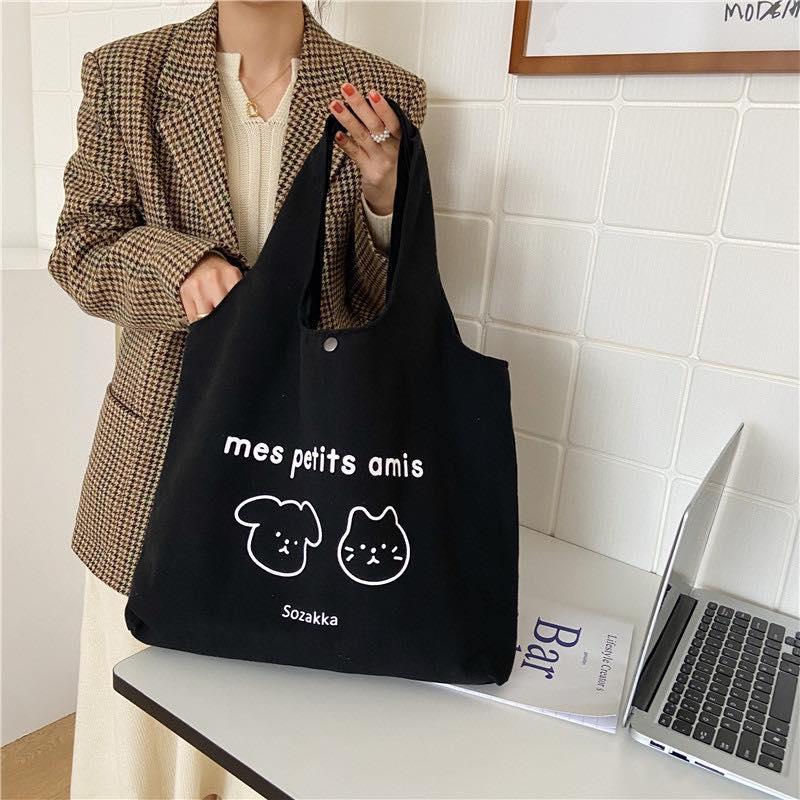 Điểm danh mẫu túi vải bố mùa dành cho doanh nghiệp dịp Tết 2026 - Ảnh 1. Điểm danh mẫu túi vải bố mùa dành cho doanh nghiệp dịp Tết 2026 - Ảnh 1.