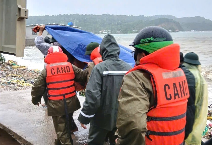 Đắk Lắk: Hoàn thành việc di dời người dân vùng trọng yếu đến nơi an toàn - Ảnh 1. Đắk Lắk: Hoàn thành việc di dời người dân vùng trọng yếu đến nơi an toàn - Ảnh 1.