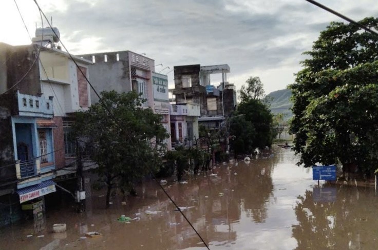 Đắk Lắk: Nước sông dâng cao gây chia cắt, ngập lụt vùng hạ du - Ảnh 2. Đắk Lắk: Nước sông dâng cao gây chia cắt, ngập lụt vùng hạ du - Ảnh 2.