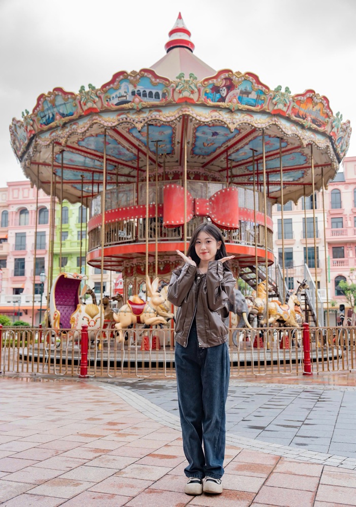 Ocean City "bùng nổ" trước giờ G: Fan Việt và quốc tế cuồng nhiệt đổ về, tạo nên trải nghiệm âm nhạc hiếm có - Ảnh 8. Ocean City "bùng nổ" trước giờ G: Fan Việt và quốc tế cuồng nhiệt đổ về, tạo nên trải nghiệm âm nhạc hiếm có - Ảnh 8.