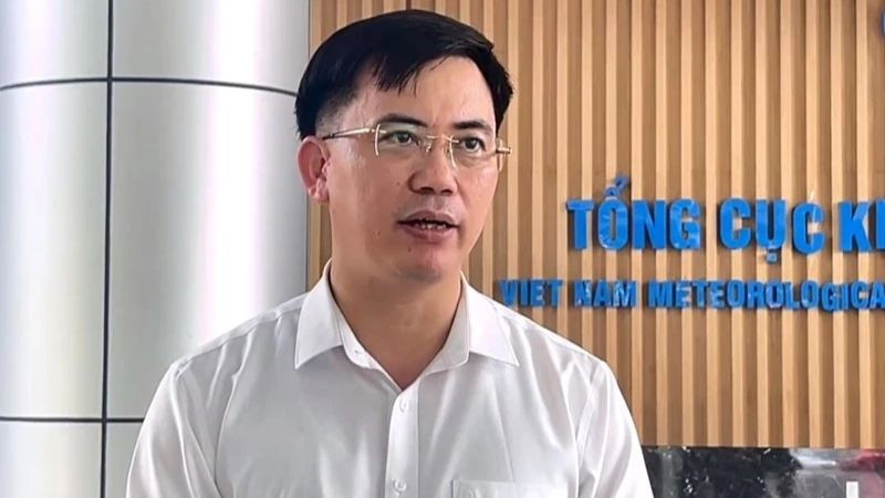 Dự báo, bão FUNG-WONG có khả năng di chuyển vào Biển Đông vào sáng 10/11 - Ảnh 2. Dự báo, bão FUNG-WONG có khả năng di chuyển vào Biển Đông vào sáng 10/11 - Ảnh 2.