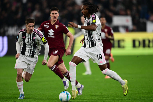 Juventus hòa Torino 0-0 ở vòng 11 Serie A Juventus hòa Torino 0-0 ở vòng 11 Serie A