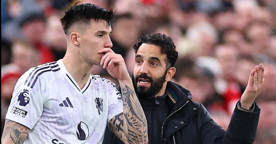 HLV Amorim gọi tiền đạo đắt giá của MU với biệt danh cực lạ - Ảnh 1. HLV Amorim gọi tiền đạo đắt giá của MU với biệt danh cực lạ - Ảnh 1.