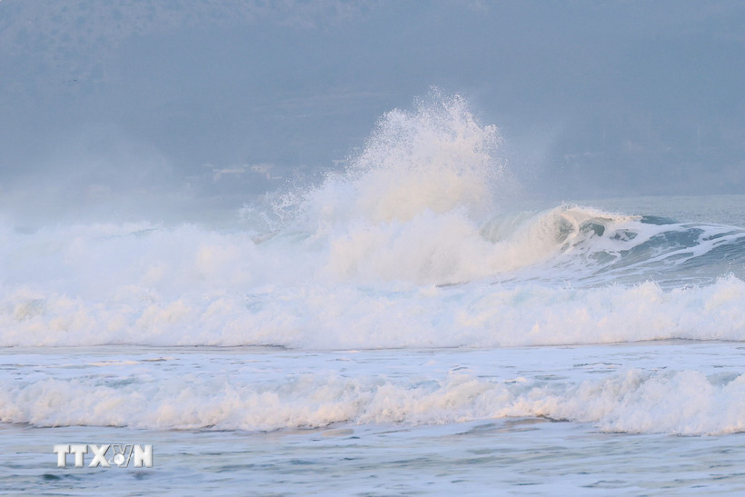 Nhật Bản ban bố cảnh báo sóng thần sau động đất độ lớn 6,7 - Ảnh 1. Nhật Bản ban bố cảnh báo sóng thần sau động đất độ lớn 6,7 - Ảnh 1.