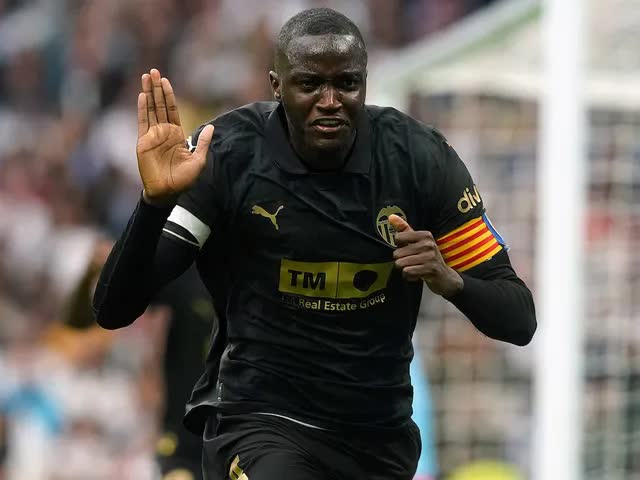 Nhận định, soi tỷ lệ Rayo Vallecano vs Valencia 03h00 ngày 02/12, La Liga - Ảnh 1.