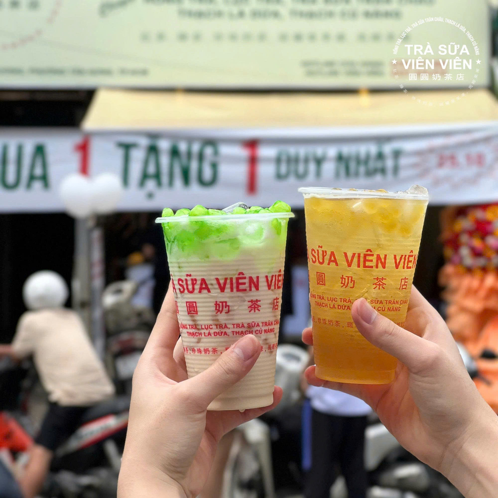 Dòng người xếp hàng mua trà sữa với giá chỉ từ 7.000 đồng - Ảnh 4.