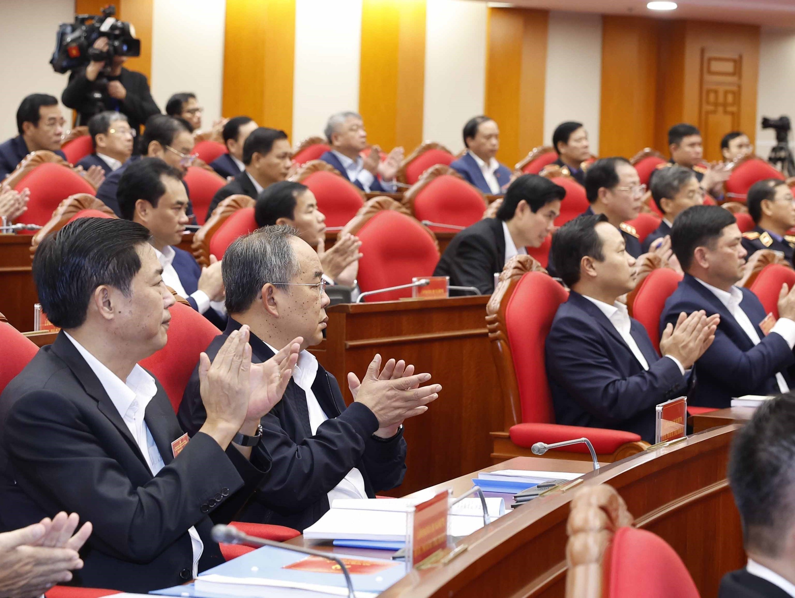 Tổng Bí thư Tô Lâm dự Hội nghị toàn quốc tổng kết công tác phòng chống tham nhũng, lãng phí, tiêu cực nhiệm kỳ Đại hội XIII của Đảng - Ảnh 10. Tổng Bí thư Tô Lâm dự Hội nghị toàn quốc tổng kết công tác phòng chống tham nhũng, lãng phí, tiêu cực nhiệm kỳ Đại hội XIII của Đảng - Ảnh 10.