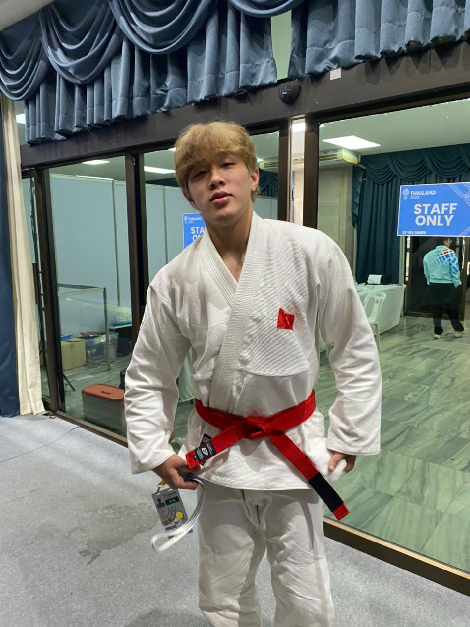 SEA Games 2025: "Hot boy" Jujitsu Nguyễn Tiến Triển, mê bóng đá, đồng hương Quang Hải - Ảnh 1. SEA Games 2025: "Hot boy" Jujitsu Nguyễn Tiến Triển, mê bóng đá, đồng hương Quang Hải - Ảnh 1.