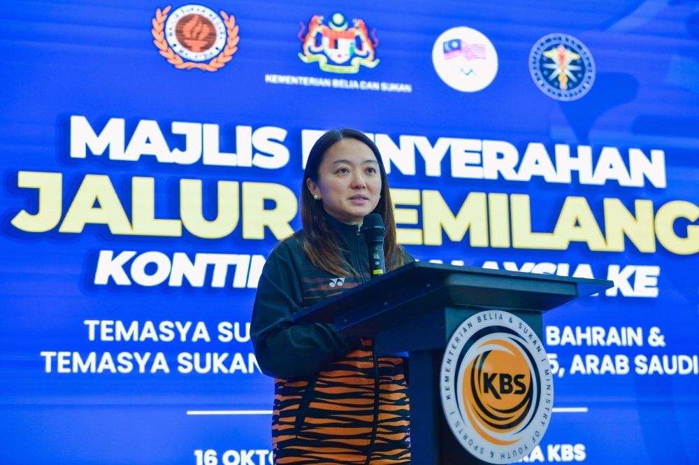 Malaysia điều tra vụ VĐV bị ép giả vờ chấn thương để rút khỏi SEA Games 2025 - Ảnh 1.