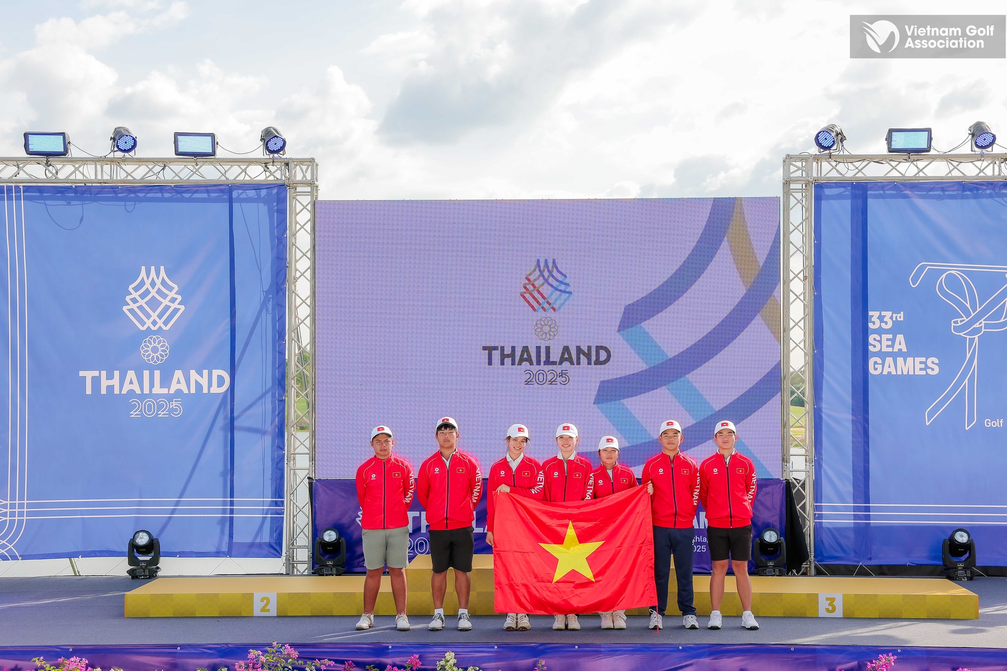 Golf Việt Nam giành huy chương ở SEA Games 33: Sức trẻ và tiềm năng hướng tới tương lai - Ảnh 9. Golf Việt Nam giành huy chương ở SEA Games 33: Sức trẻ và tiềm năng hướng tới tương lai - Ảnh 9.