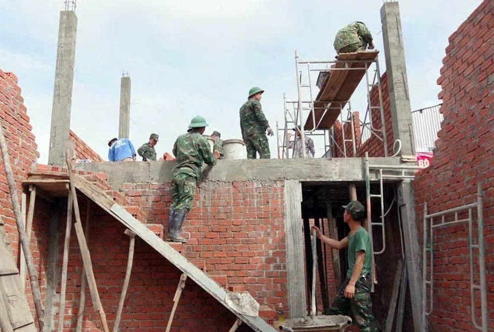 Đà Nẵng: Thần tốc xây dựng và sửa chữa nhà ở cho nhân dân do thiên tai gây ra - Ảnh 6. Đà Nẵng: Thần tốc xây dựng và sửa chữa nhà ở cho nhân dân do thiên tai gây ra - Ảnh 6.