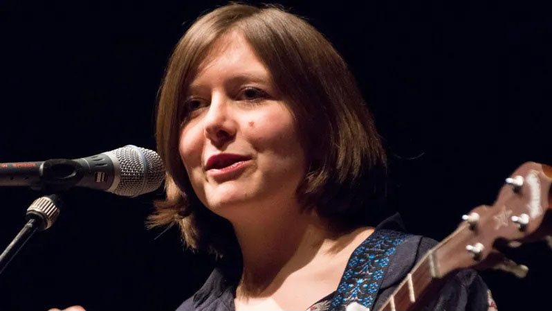 Nghệ sĩ cảnh báo chiêu lừa mới trên các nền tảng nghe nhạc - Ảnh 1. Nghệ sĩ cảnh báo chiêu lừa mới trên các nền tảng nghe nhạc - Ảnh 1.