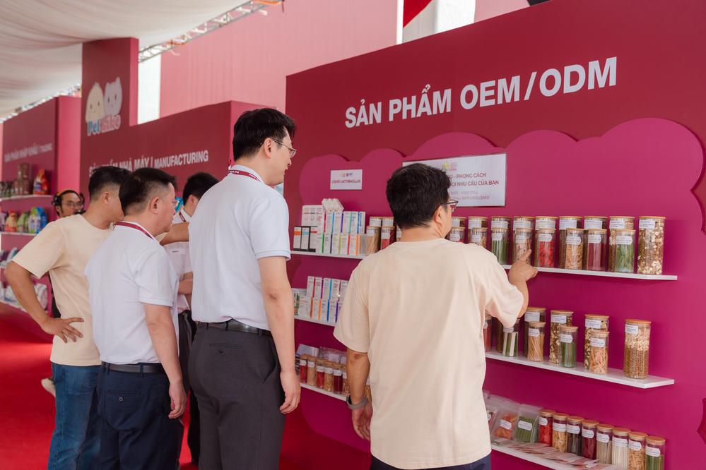 PetLike khánh thành nhà máy sản xuất thức ăn thú cưng đầu tiên tại Việt Nam - Ảnh 3. PetLike khánh thành nhà máy sản xuất thức ăn thú cưng đầu tiên tại Việt Nam - Ảnh 3.