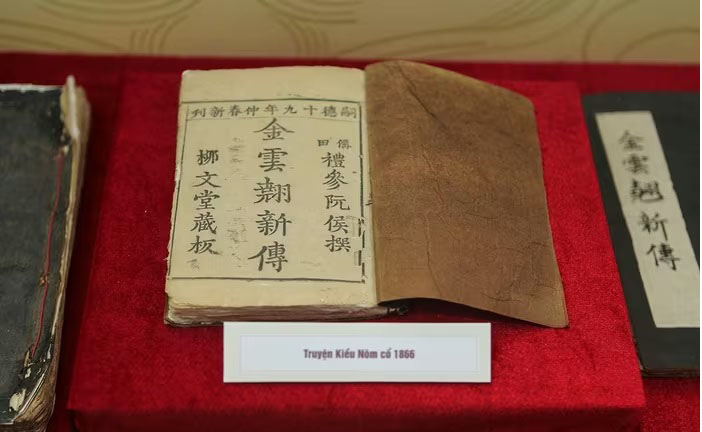 Trưng bày bản Truyện Kiều cổ nhất bằng chữ Nôm, xuất bản năm 1866 - Ảnh 3.