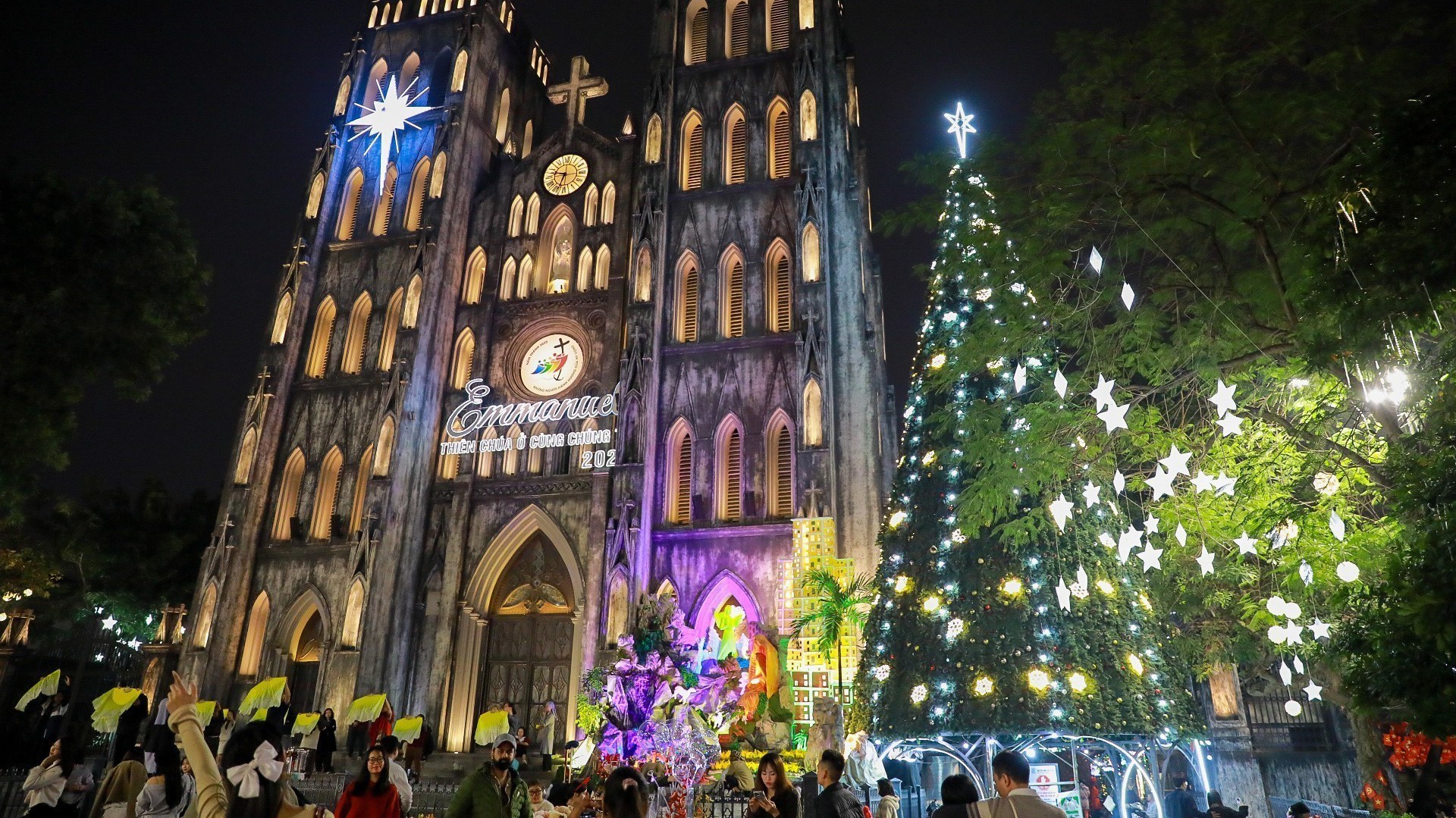  Hà Nội: Không khí rộn ràng trước Giáng sinh 2025