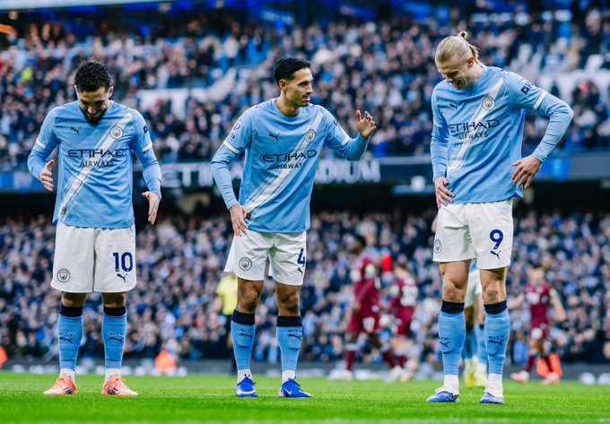 Haaland lập cú đúp, Man City đại thắng trên sân nhà Etihad - Ảnh 1.