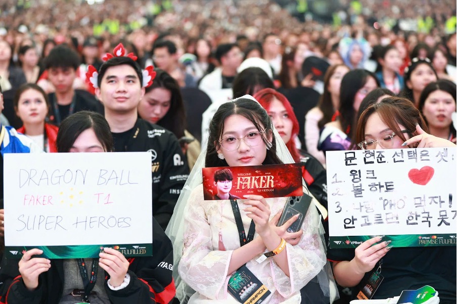 Faker và T1 khuấy động không khí cuồng nhiệt tại lễ hội eSport của VPBank - Ảnh 4.