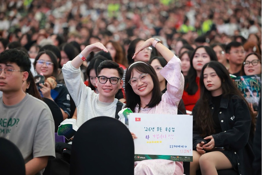 Faker và T1 khuấy động không khí cuồng nhiệt tại lễ hội eSport của VPBank - Ảnh 5.