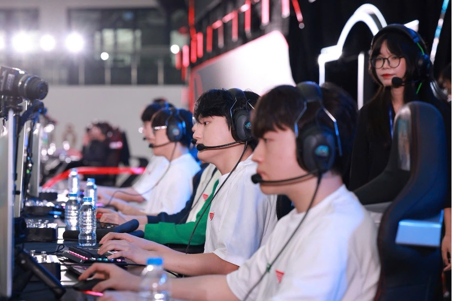 Faker và T1 khuấy động không khí cuồng nhiệt tại lễ hội eSport của VPBank - Ảnh 6.