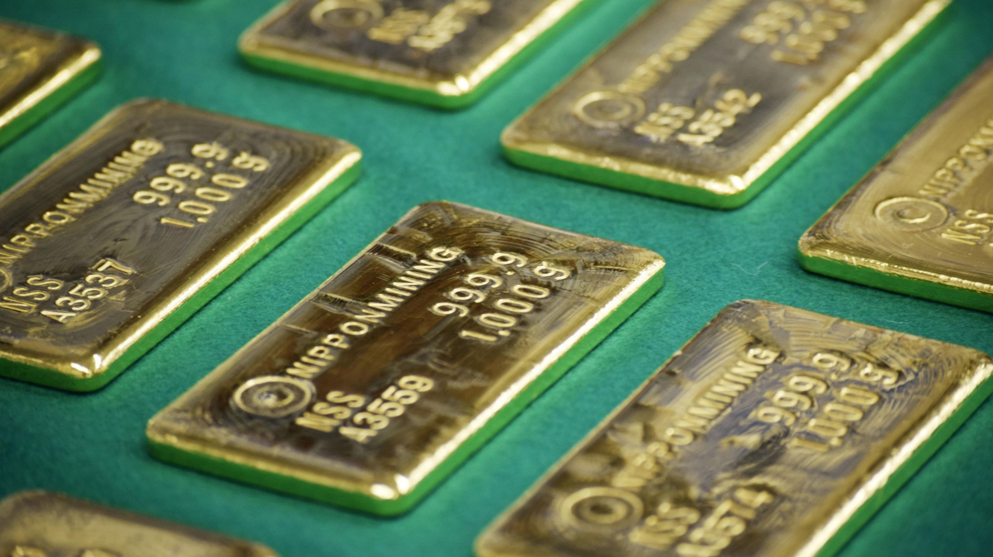 Giá vàng lập kỷ lục trước kỳ vọng Fed hạ lãi suất