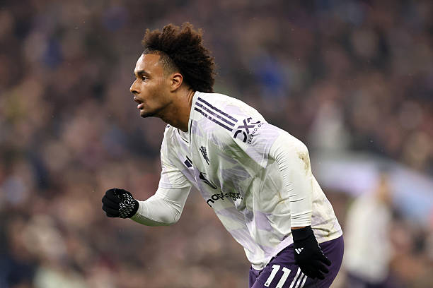 AS Roma đang đẩy nhanh quá trình tiếp cận tiền đạo Joshua Zirkzee, coi chân sút thuộc biên chế Manchester United