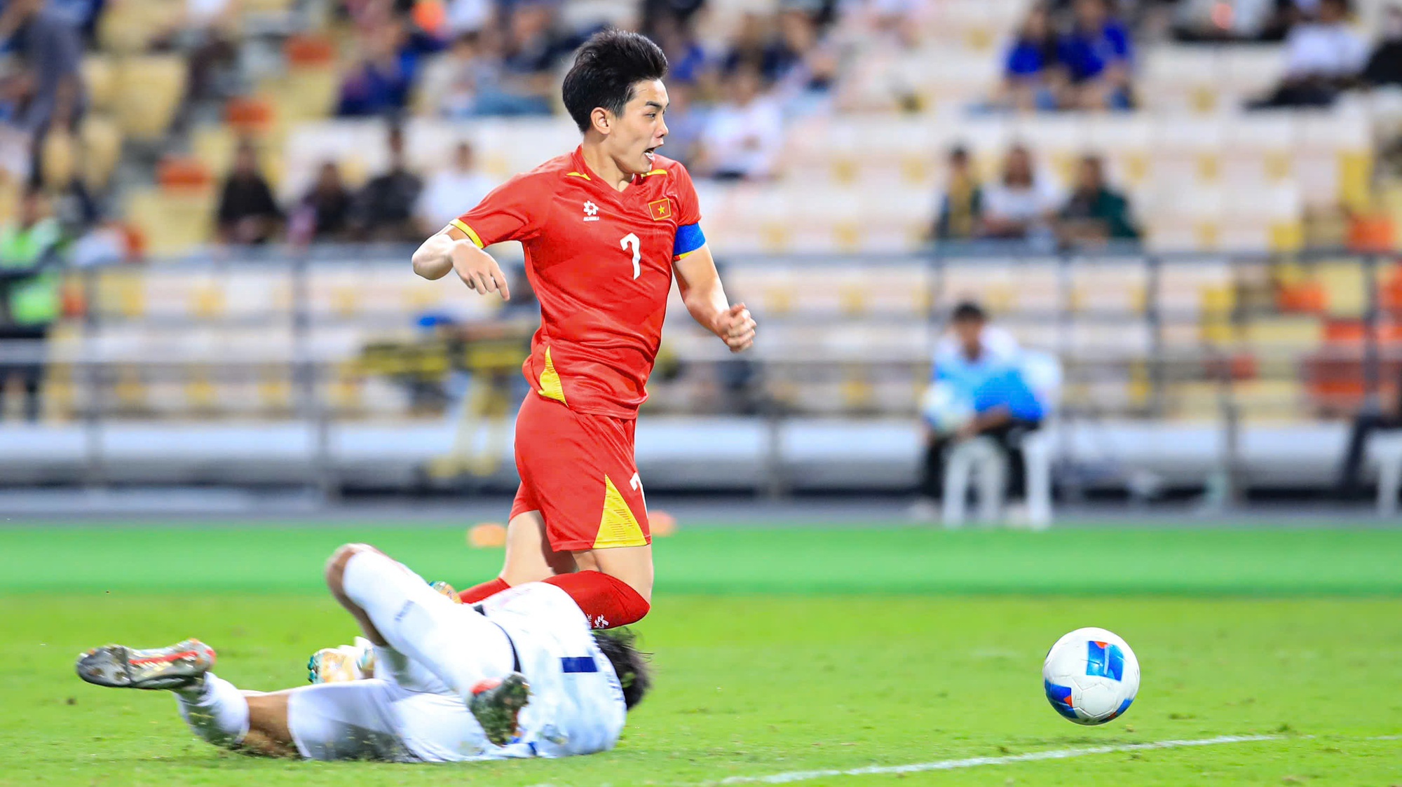 Quả bóng vàng Việt Nam 2025: Đình Bắc và cơ hội lập cú đúp