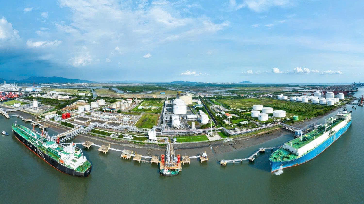 Từ trụ cột năng lượng đến điểm tựa cộng đồng