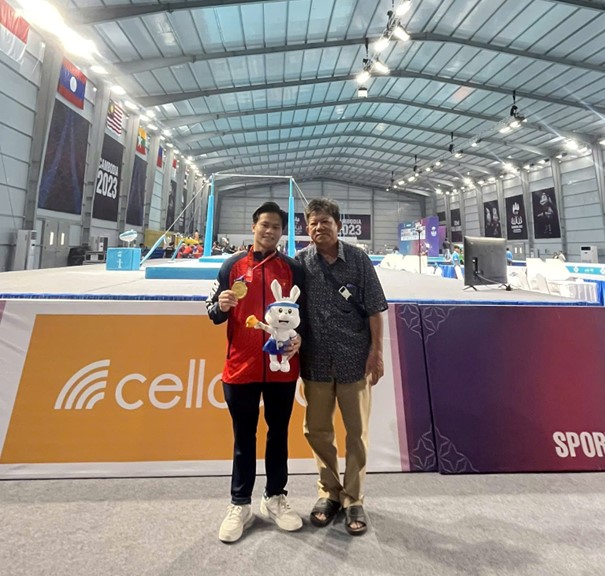 Cảm động khi nghe nhà vô địch SEA Games 2025 hát tặng người cha quá cố - Ảnh 4.