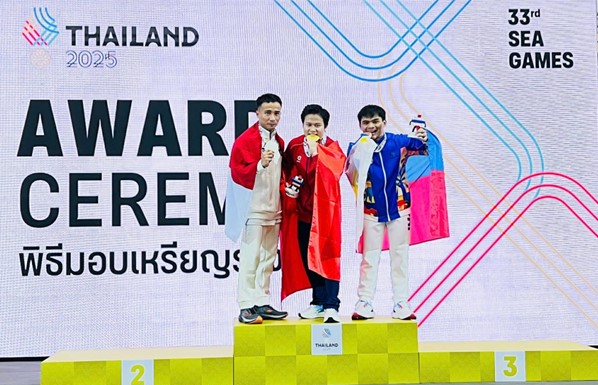 Dù thiếu đi người cổ động viên lớn nhất, Nguyễn Văn Khánh Phong đã vượt qua nỗi đau và xuất sắc bảo vệ ngôi vương tại SEA Games 33. (Ảnh: NVCC)