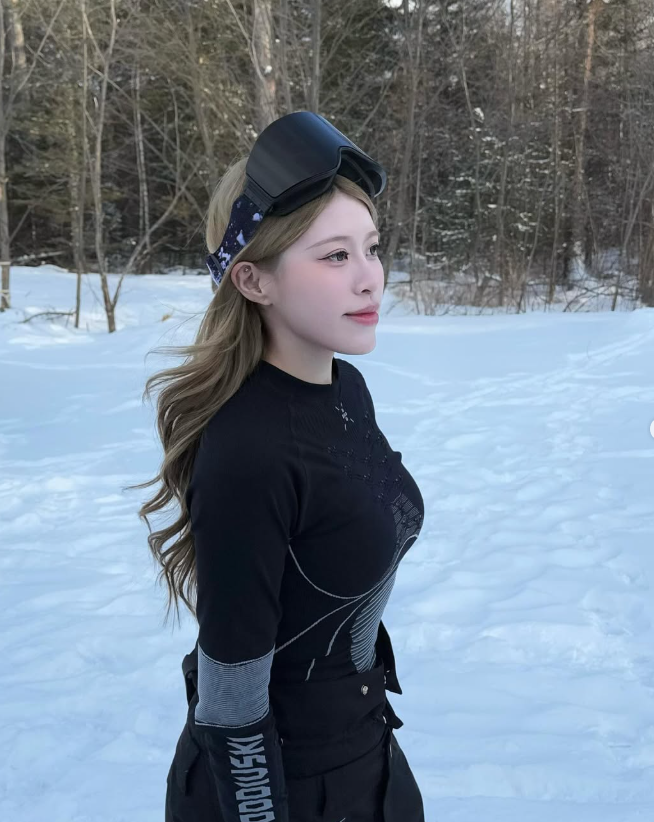 Vẻ đẹp tựa nữ thần của nữ hoàng trượt băng tốc độ Malaysia - chủ nhân 2 HCV SEA Games - Ảnh 13.