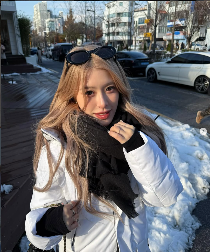 Vẻ đẹp tựa nữ thần của nữ hoàng trượt băng tốc độ Malaysia - chủ nhân 2 HCV SEA Games - Ảnh 15.