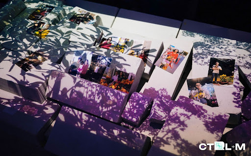 Đón Countdown kiểu “đa trải nghiệm”: Giới trẻ xếp hàng dài tại Công viên Bờ sông Sài Gòn - Ảnh 6.