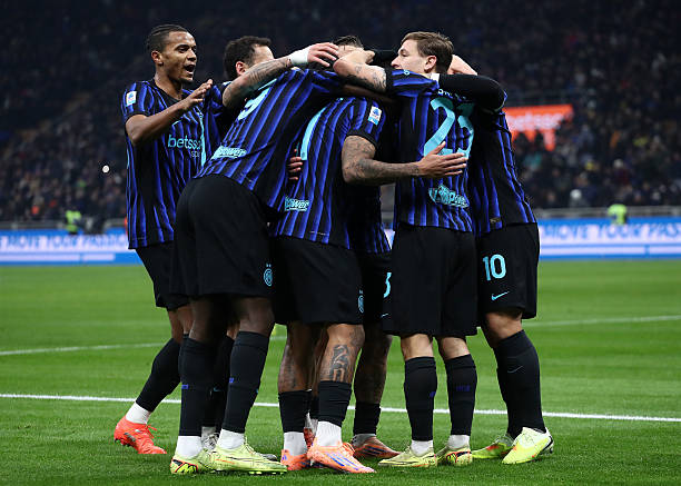 Inter Milan đè bẹp Como 4-0 ở vòng 14 Serie A