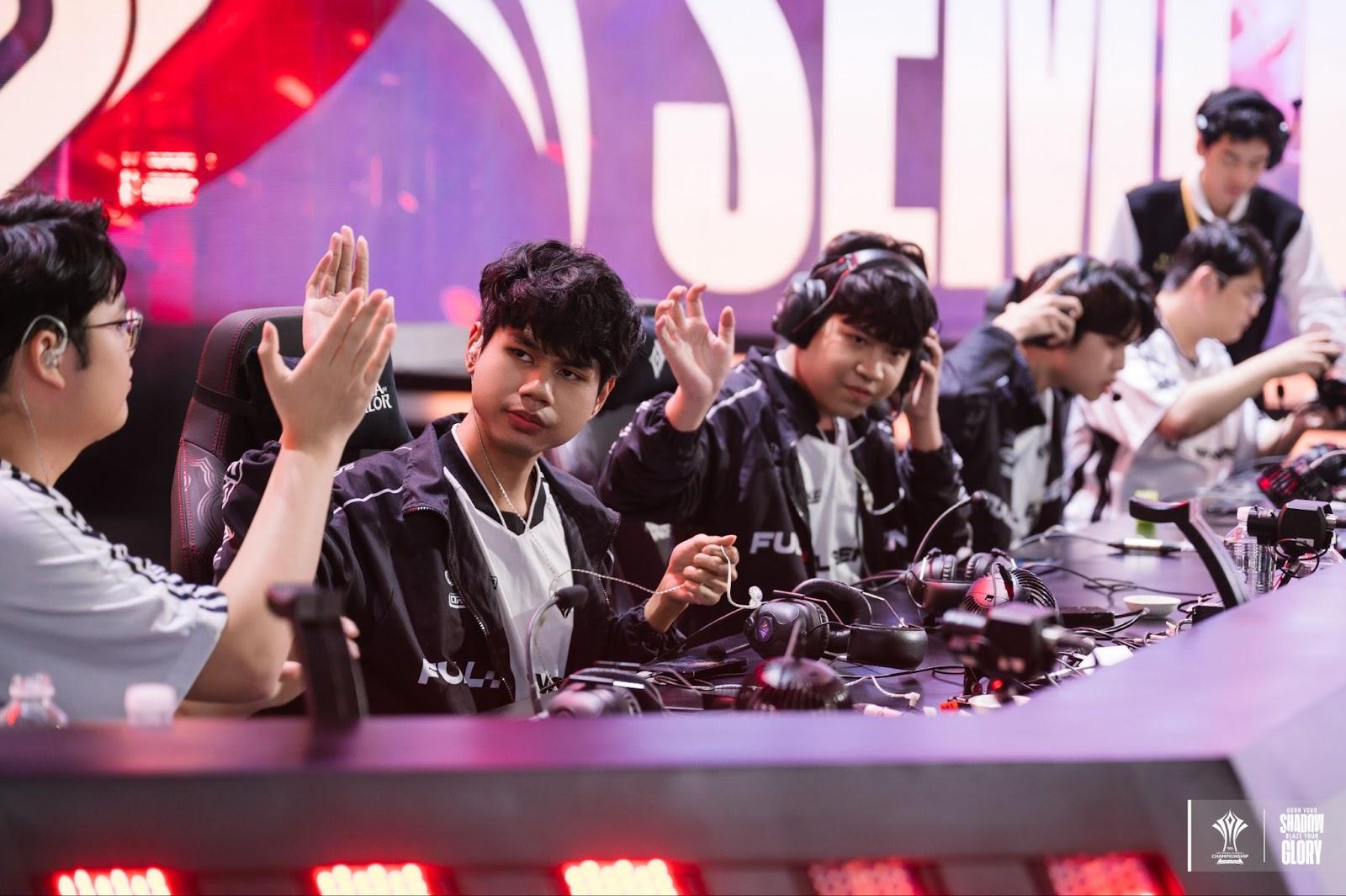 AIC 2025: Full Sense thẳng tiến chung kết tổng sau khi thắng Bacon Time với tỷ số 4-1 - Ảnh 4. AIC 2025: Full Sense thẳng tiến chung kết tổng sau khi thắng Bacon Time với tỷ số 4-1 - Ảnh 4.