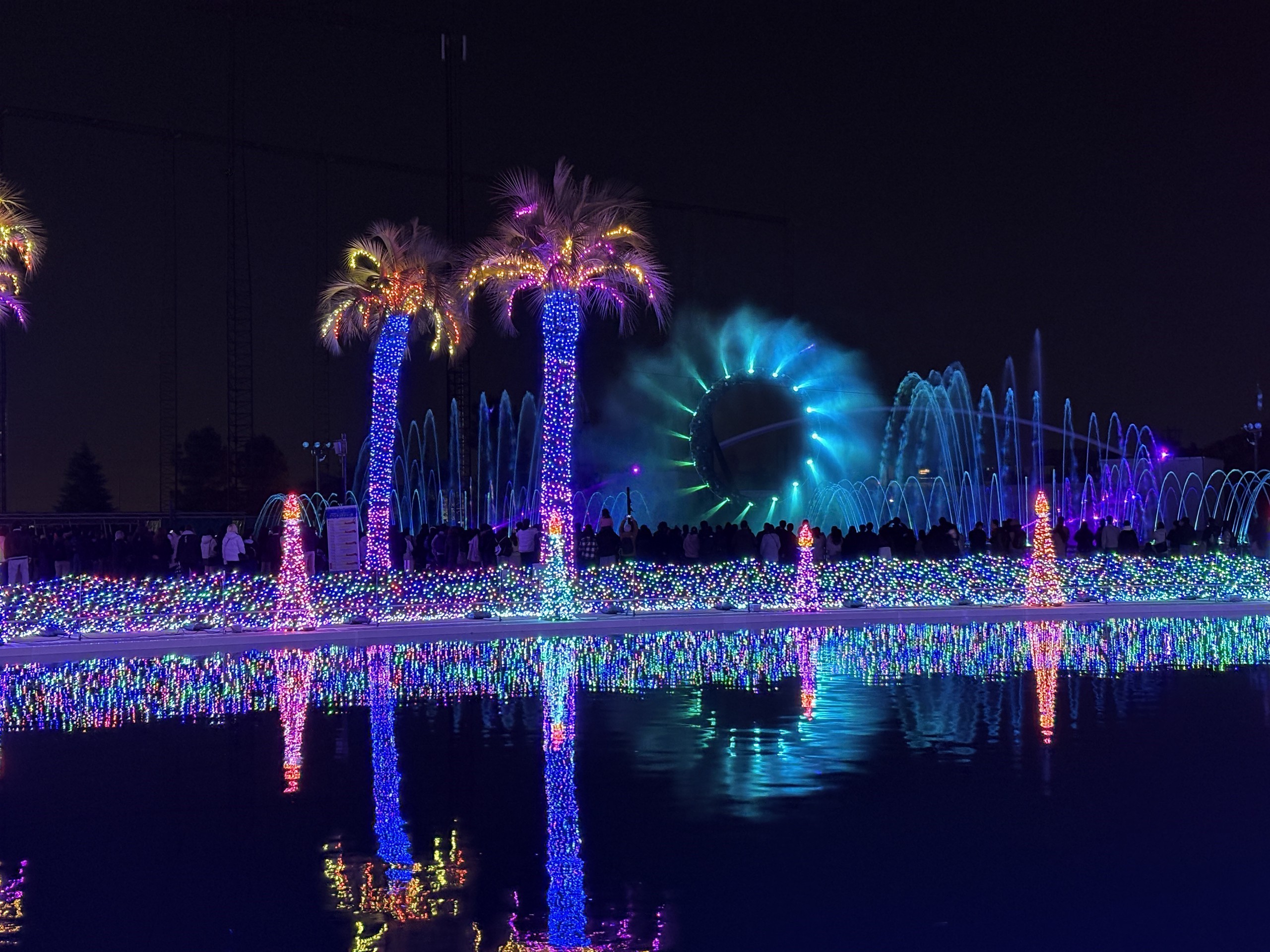 Yomiuri Land - Jewellumination: Đại tiệc ánh sáng rực rỡ giữa Tokyo - Ảnh 3.