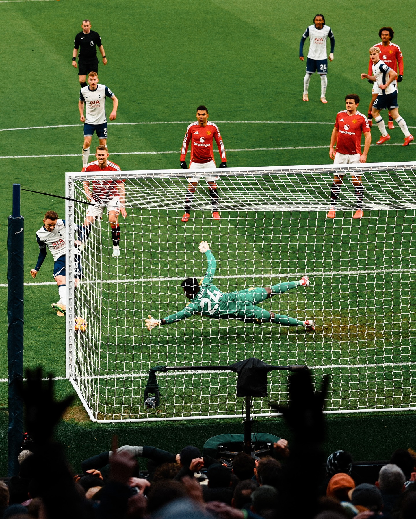 Hàng công vô duyên, MU nhận thất bại đầy cay đắng trên sân của Tottenham - Ảnh 1. Tottenham vs MU